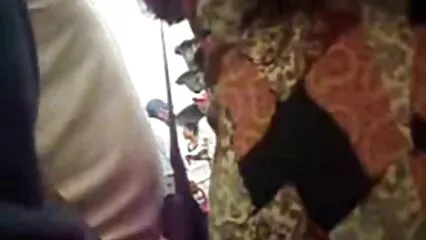 Rubia lujuriosa se frota el coño mexicana madura tetona