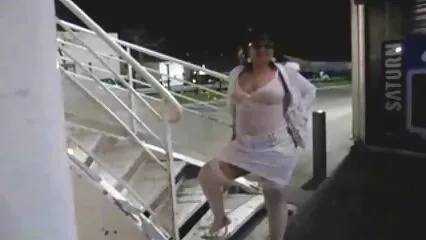 Beso sensual sexo maduras mexicanas en la boca y el coño sucedió rubia