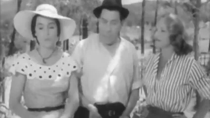 Parejas románticas jóvenes junto a la chimenea sexo anal con maduras mexicanas