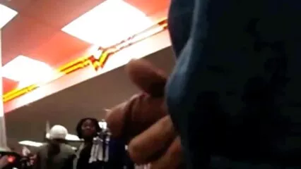 Linda belleza enganchó su culo con un tenedor y se frotó el mexicanas calientes maduras coño