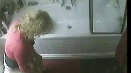 Una anciana ama de casa secuestró a dos niños al señoras maduras mexicanas cojiendo mismo tiempo