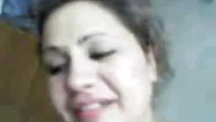 Besar a una chica morena señoras cojiendo mexicanas con un miembro poderoso