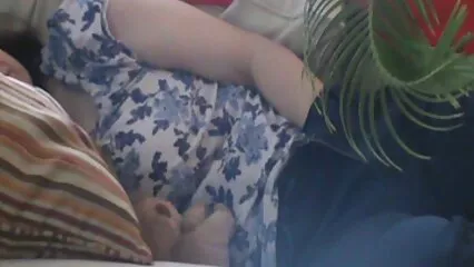 Cabra dulce cuarentonas mexicanas xxx se entrega a un niño con gorra