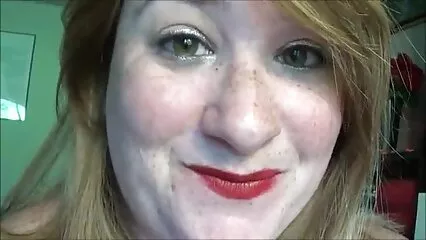 Chica desnuda acostada en maduras mexicanas xnxx una cama grande.