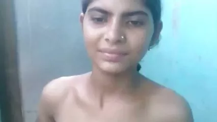 Morena insaciable señoras mexicanas calientes posando bajo el miembro padrastro en gorra