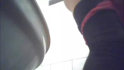 Chicas calientes se burlan del coño y cojiendo señora mexicana follan con un beso con un hombre